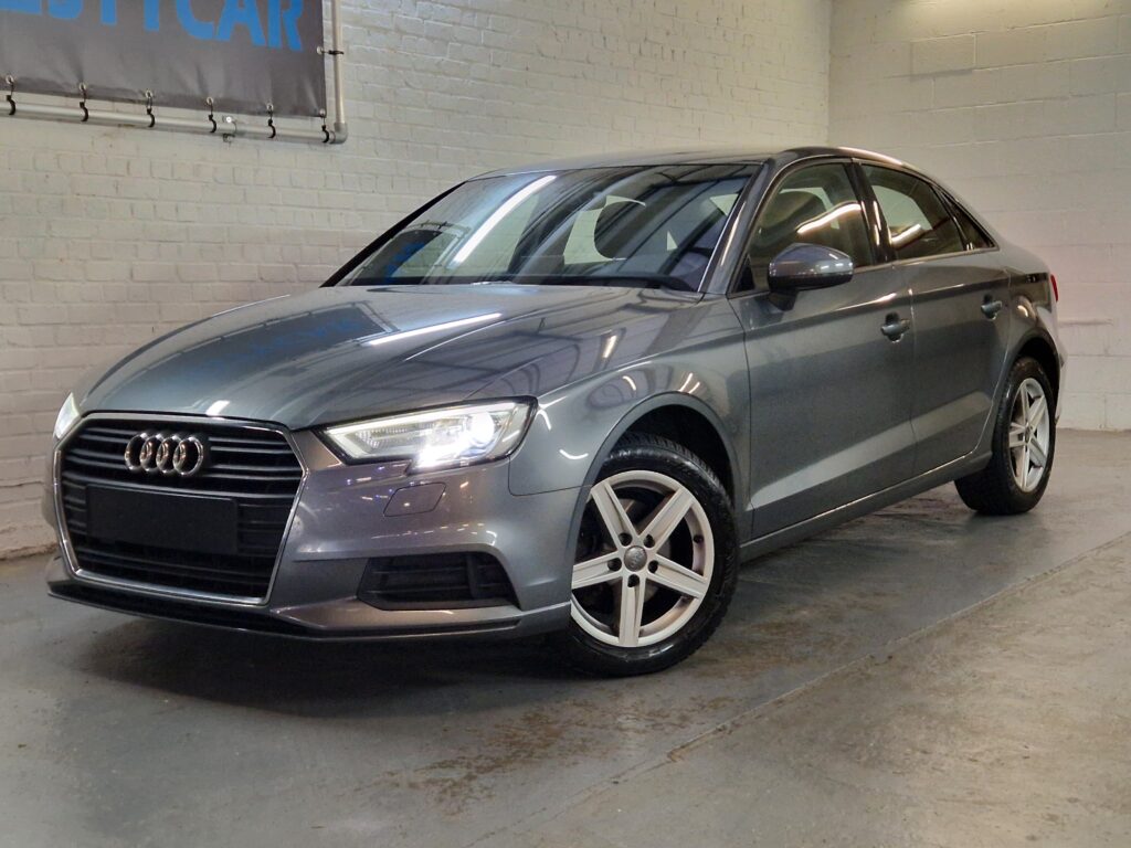 Audi A3 30 TFSI S tronic -1 prop.-Cuir-Xenon-Navi- Superbe état