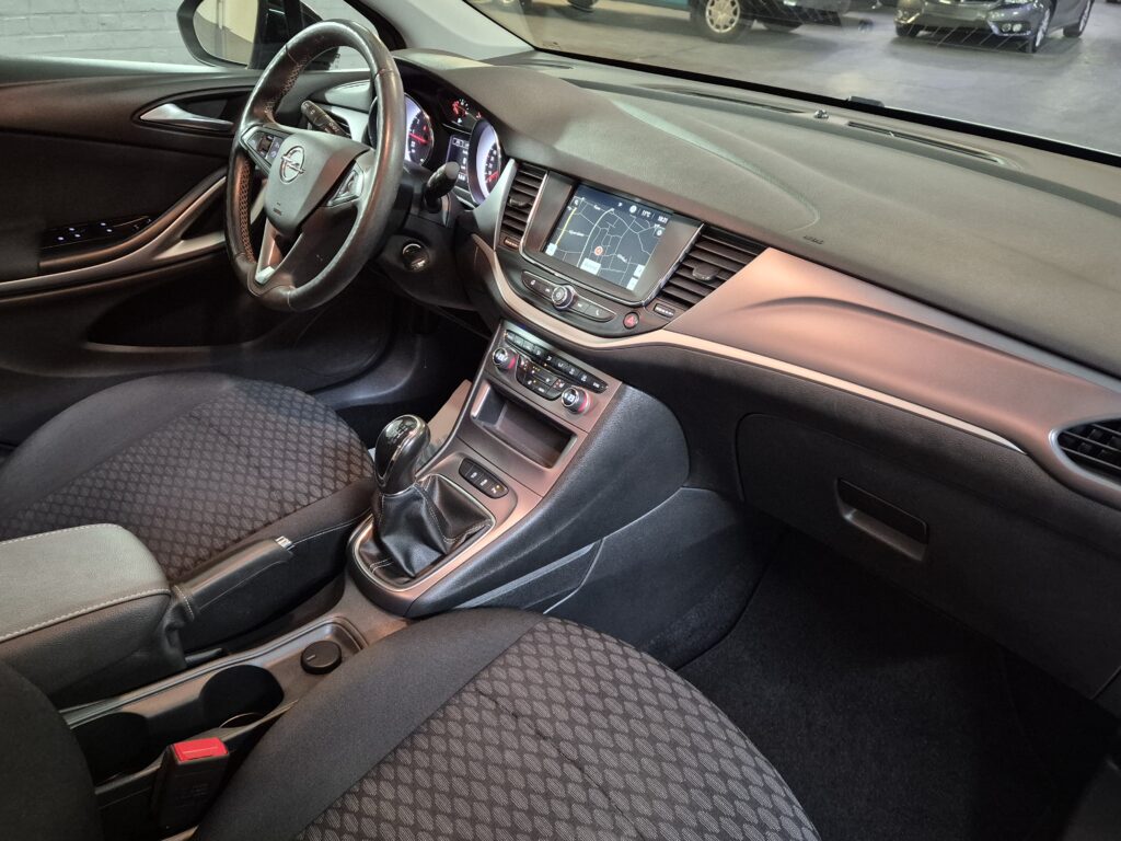 Astra 1.2 Turbo -04/2021- 84.000km -1prop.-Superbe état -Garantie